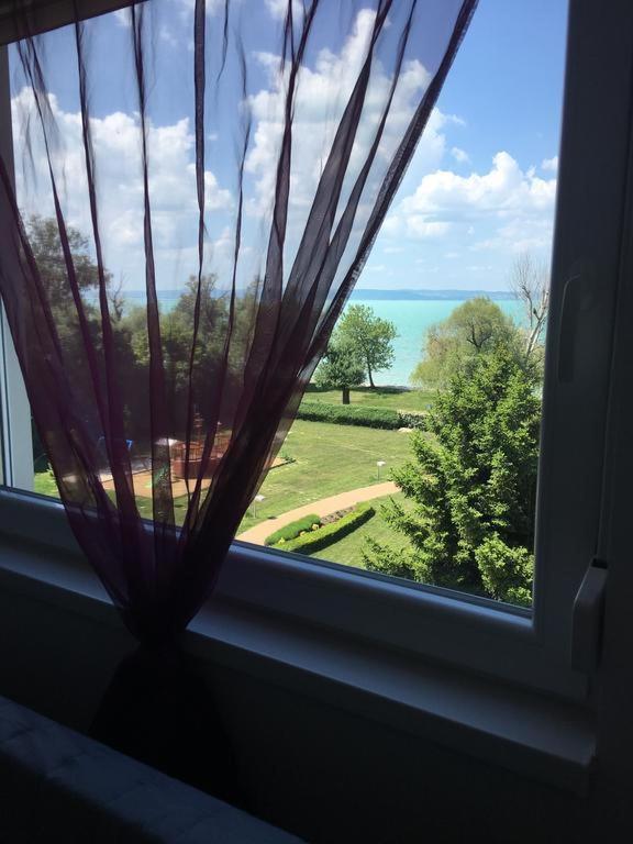 Milan Apartmanok Siófok Esterno foto