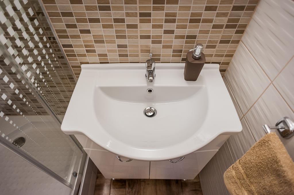 Milan Apartmanok Siófok Esterno foto